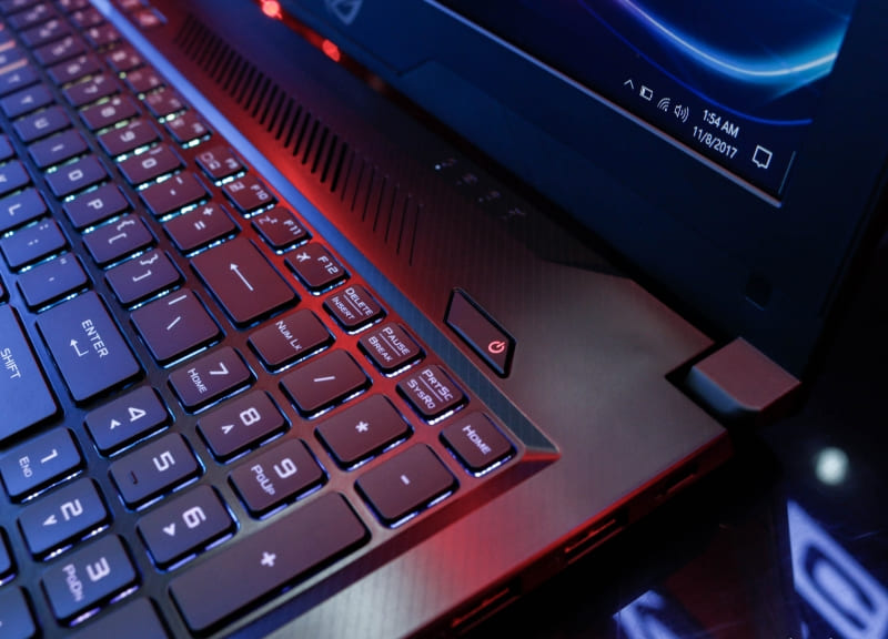 Laptop Asus Gaming GL703VD-EE057T