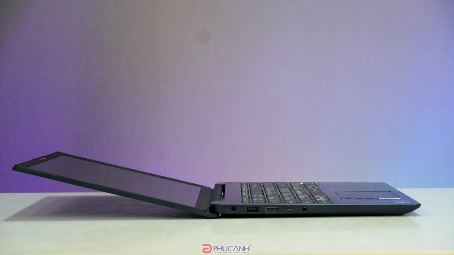 ngoại hình Lenovo IdeaPad Slim 3 15IAU7
