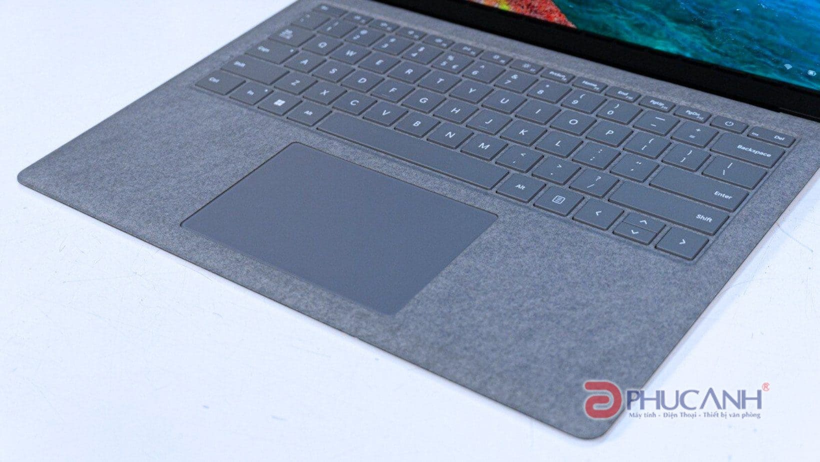 danh-gia-microsoft-surface-laptop-5-dep-nhung-chua-thuc-su-an-tuong