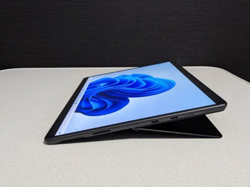  Đánh giá chi tiết Surface Pro 8