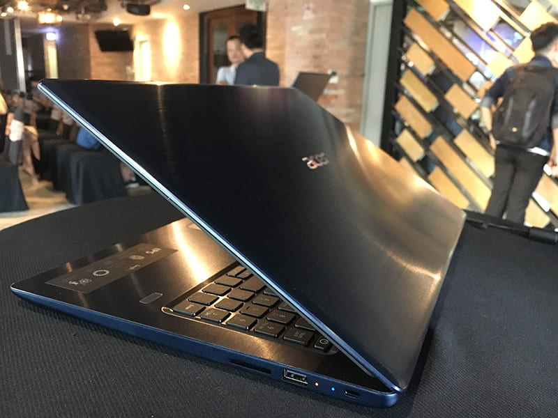 Laptop Acer Swift 3 – Laptop chạy chip Intel thế hệ thứ 8 mạnh mẽ, giá trong tầm tay