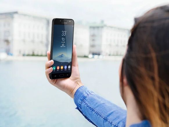 Samsung ra mắt Galaxy C8 với camera kép, màn hình 5.5 inch