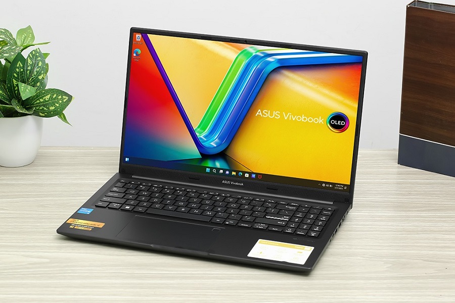 Top 5 laptop màn hình OLED được yêu thích nhất thị trường