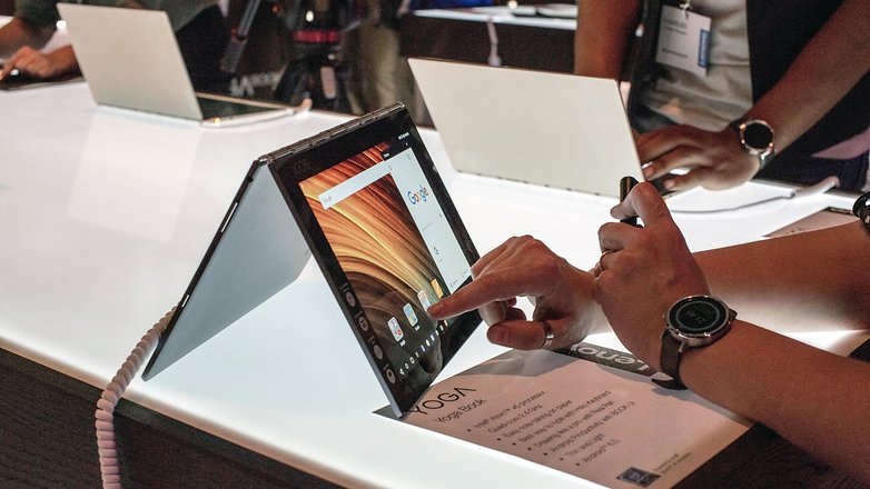 Lenovo Yoga Book máy tính bảng 2 trong 1 mỏng nhất thế giới chính thức ra mắt