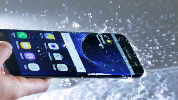 Dự kiến Samsung ngừng sản xuất màn hình phẳng trên Galaxy S