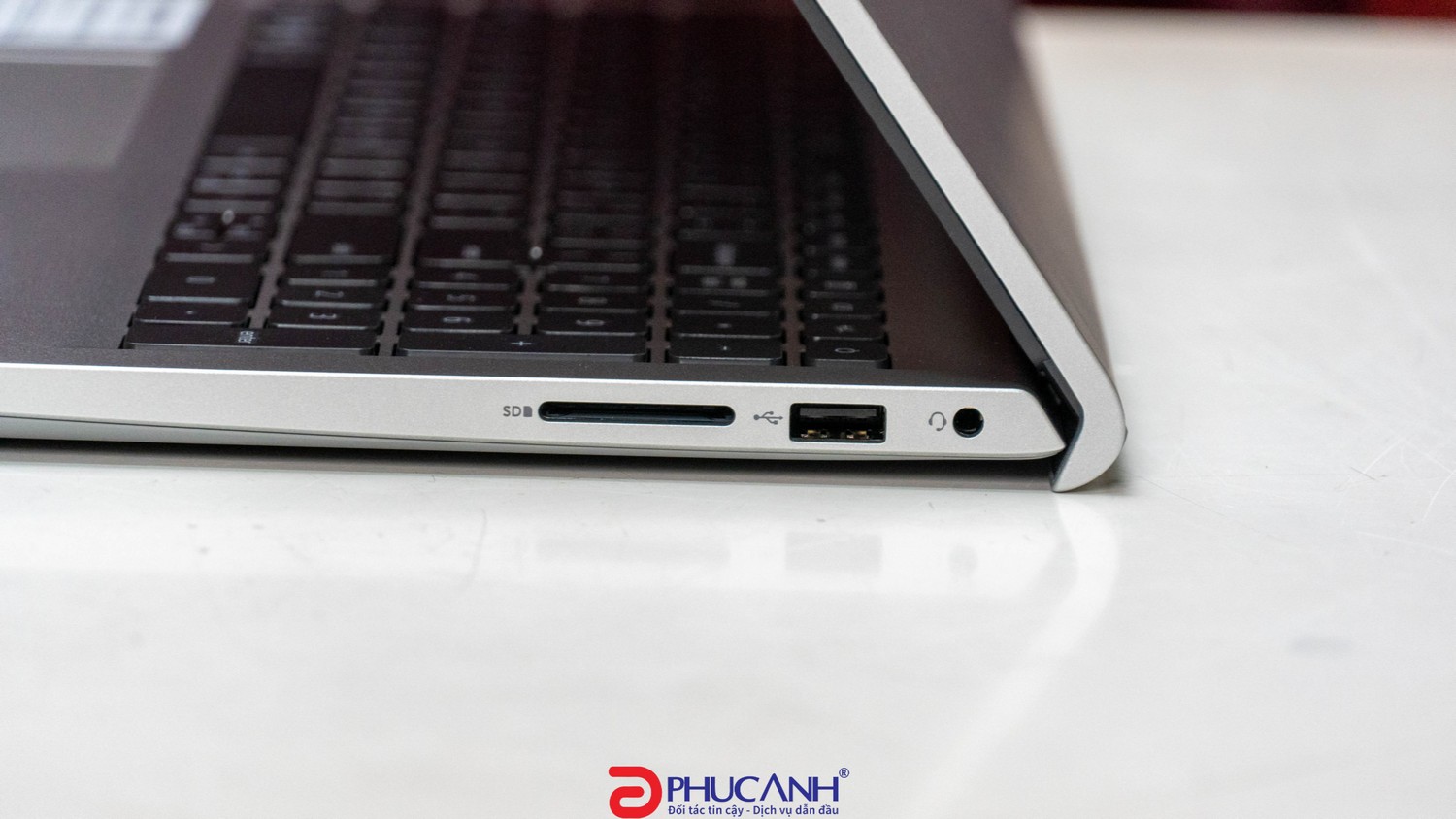 review Dell 15 DC15255