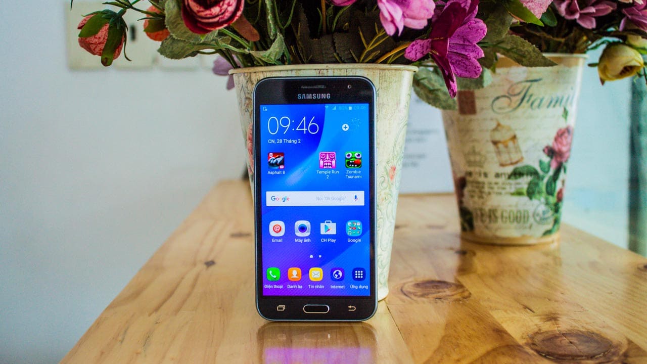 Samsung Galaxy J3 2016 – Chiếm lĩnh thị trường trong phân khúc giá rẻ