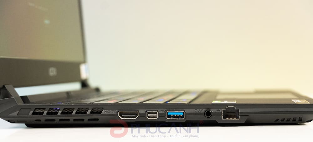 Review Laptop Gigabyte AERO 15 OLED