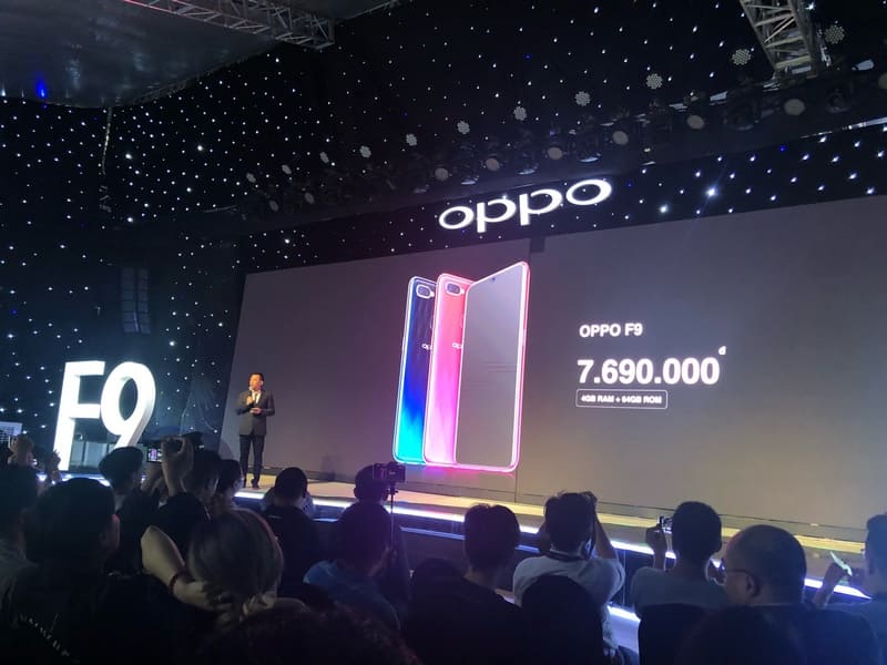 Oppo F9 ra mắt tại Việt Nam: giá 7.690 triệu, camera kép, màn hình giọt nước, công nghệ sạc nhanh