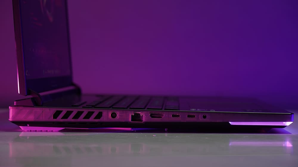 Review Laptop Asus ROG Strix Scar 18