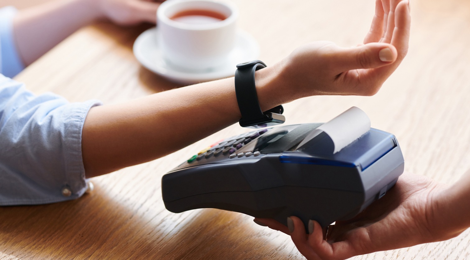 apple-pay-co-an-toan-khong-va-co-tinh-nang-cua-vi-apple-la-gi