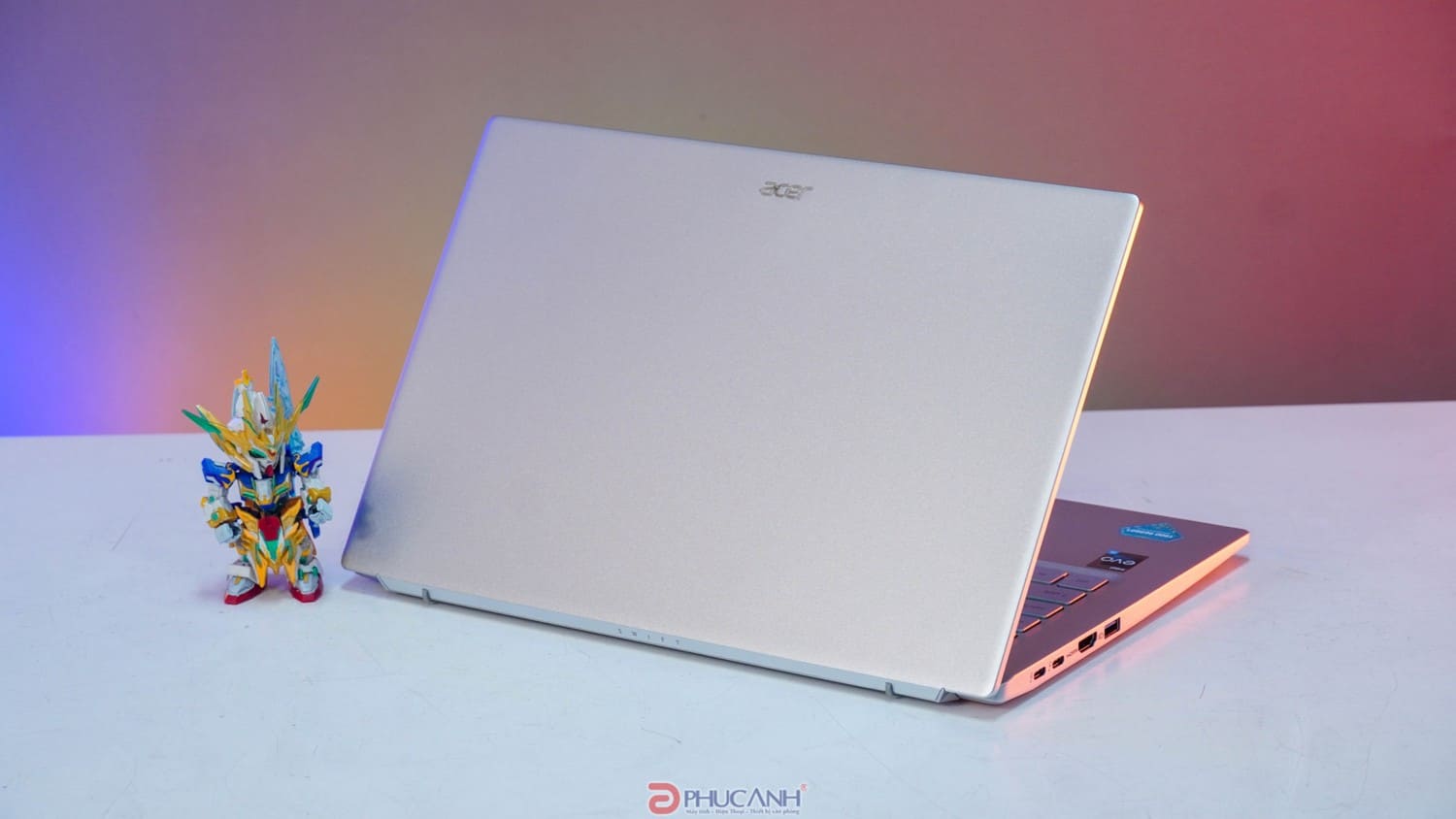 thiết kế Acer Swift 3 2023