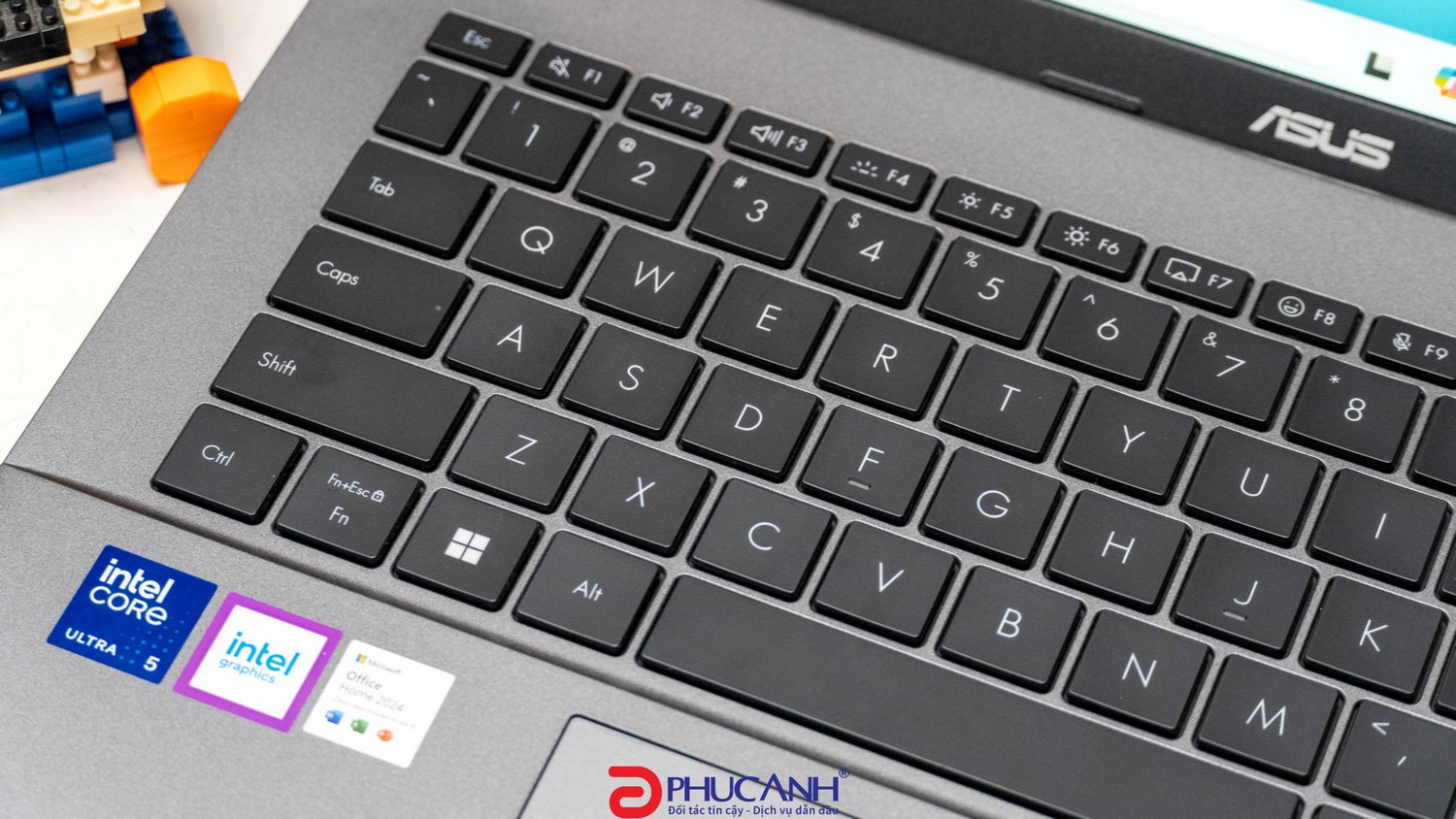 review Asus Vivobook S14 S3407CA-LY095WS