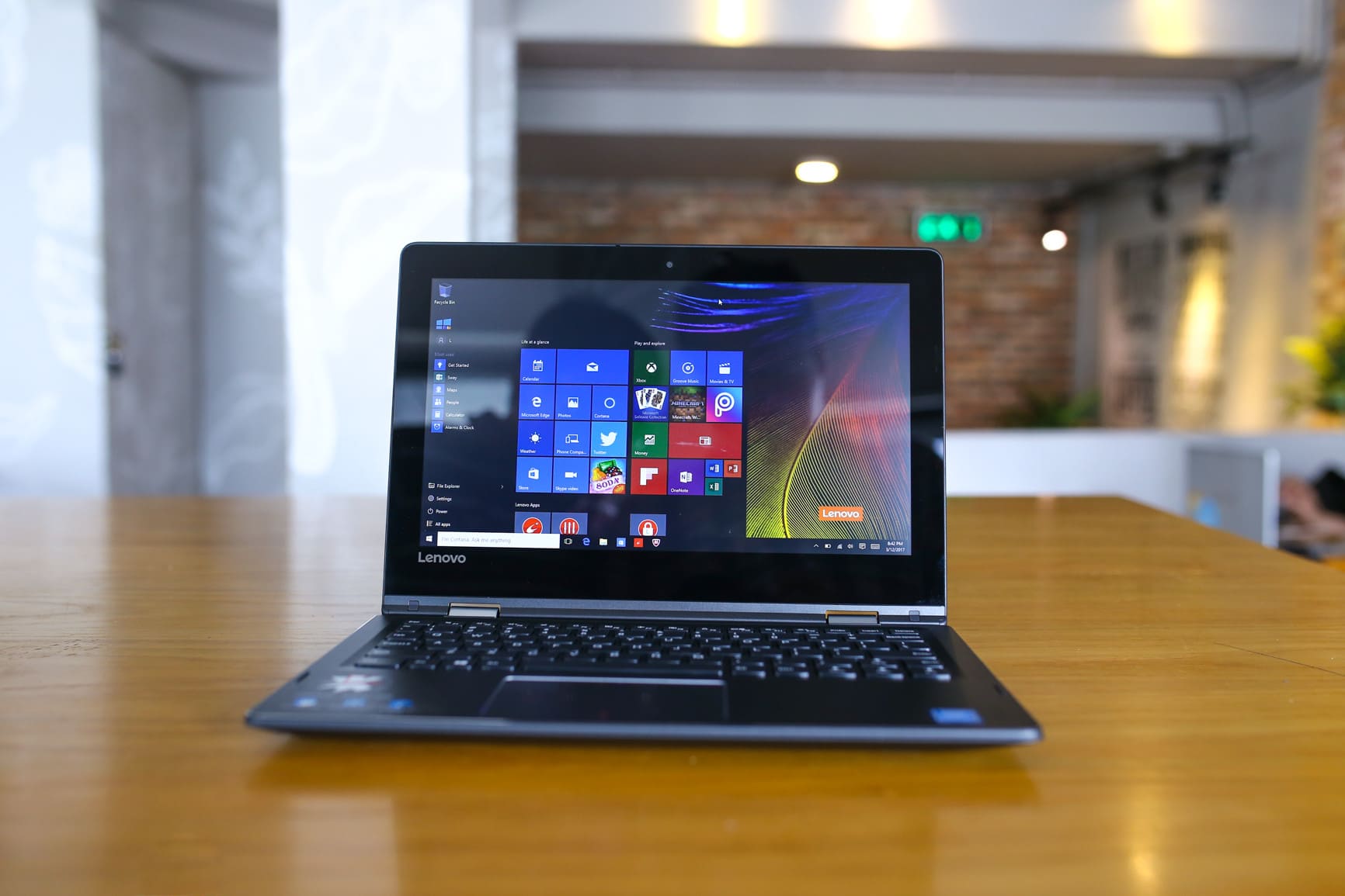 Laptop Lenovo Yoga 310 11IAP 80U2001DVN – Nhỏ gọn, giá rẻ dành cho sinh viên
