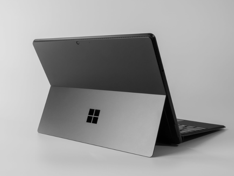 Detailed review of Surface Pro 8