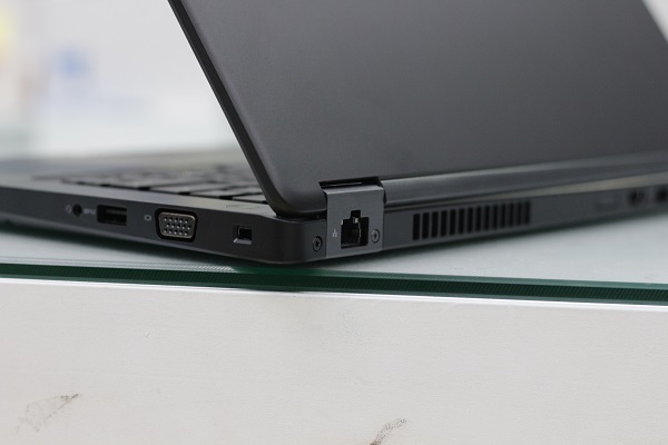 Đánh giá Laptop Dell Latitude 5480