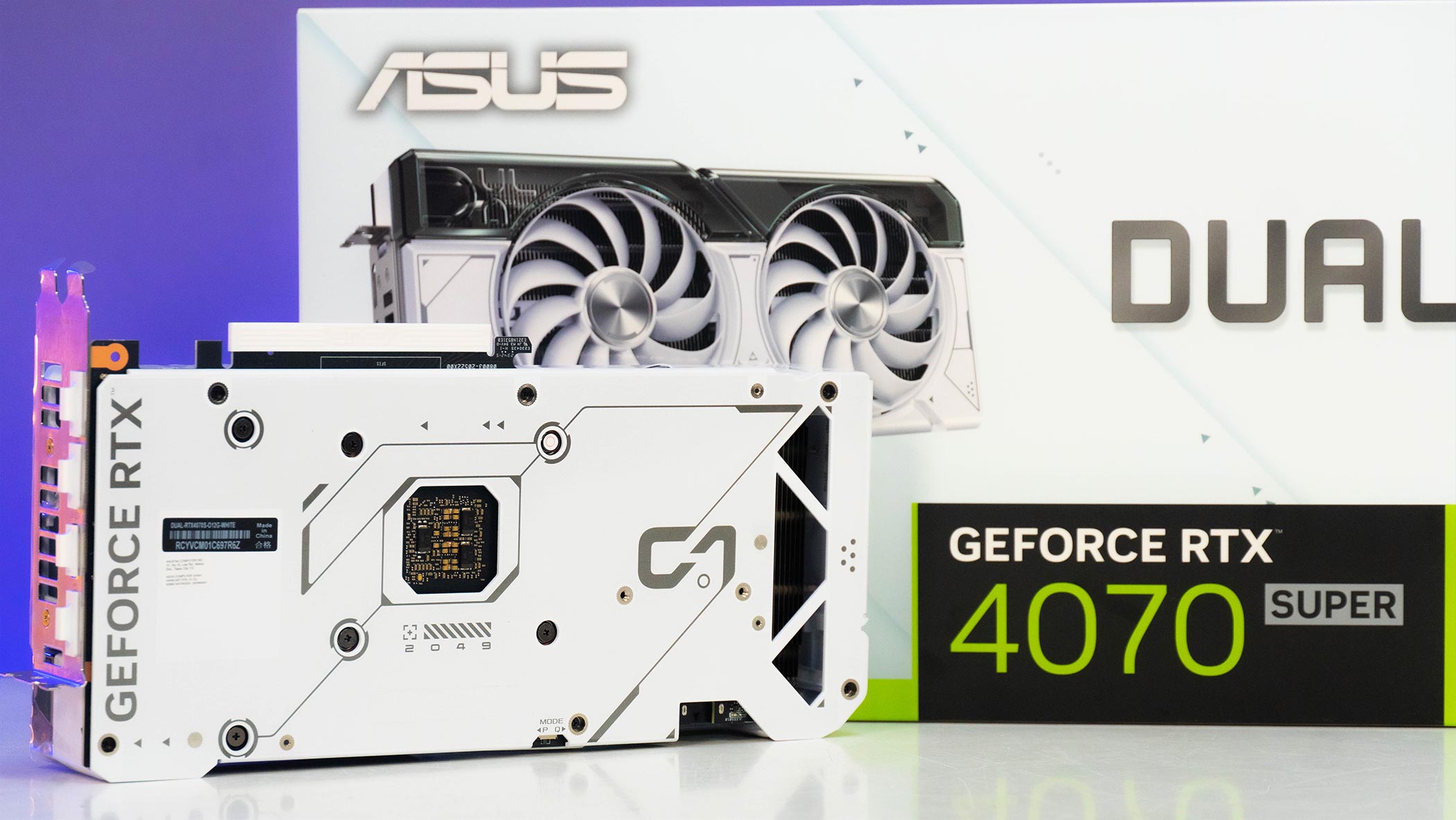 Card màn hình Asus Dual GeForce RTX 4070 SUPER White OC Edition