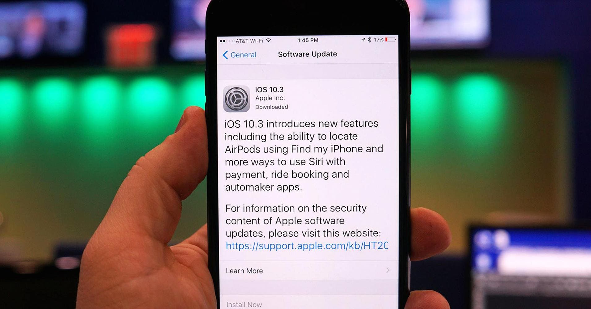 Apple ra mắt bản cập nhật iOS 10.3 giúp cho iPhone, iPad chạy nhanh hơn