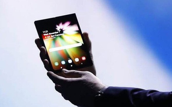 Smartphone màn hình gập của samsung sẽ có giá lên tới 2500 USD