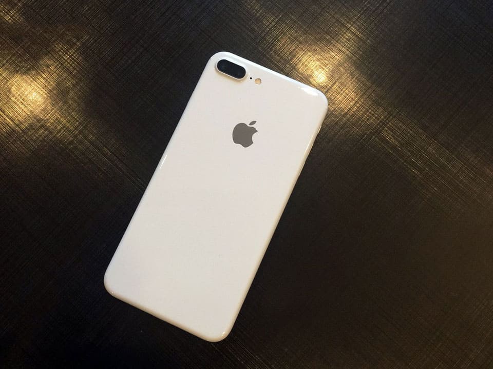 Bộ đôi iPhone 7 và 7 Plus có thêm màu Jet White đẹp hoàn hảo