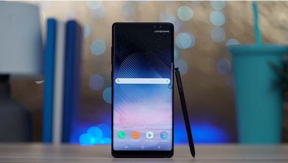 Samsung Galaxy Note được đánh giá là chiếc điện thoại có màn hình đột phá và hiệu năng cao nhất hơn cả mức điểm tuyệt đối A+ từ trước tới đây.