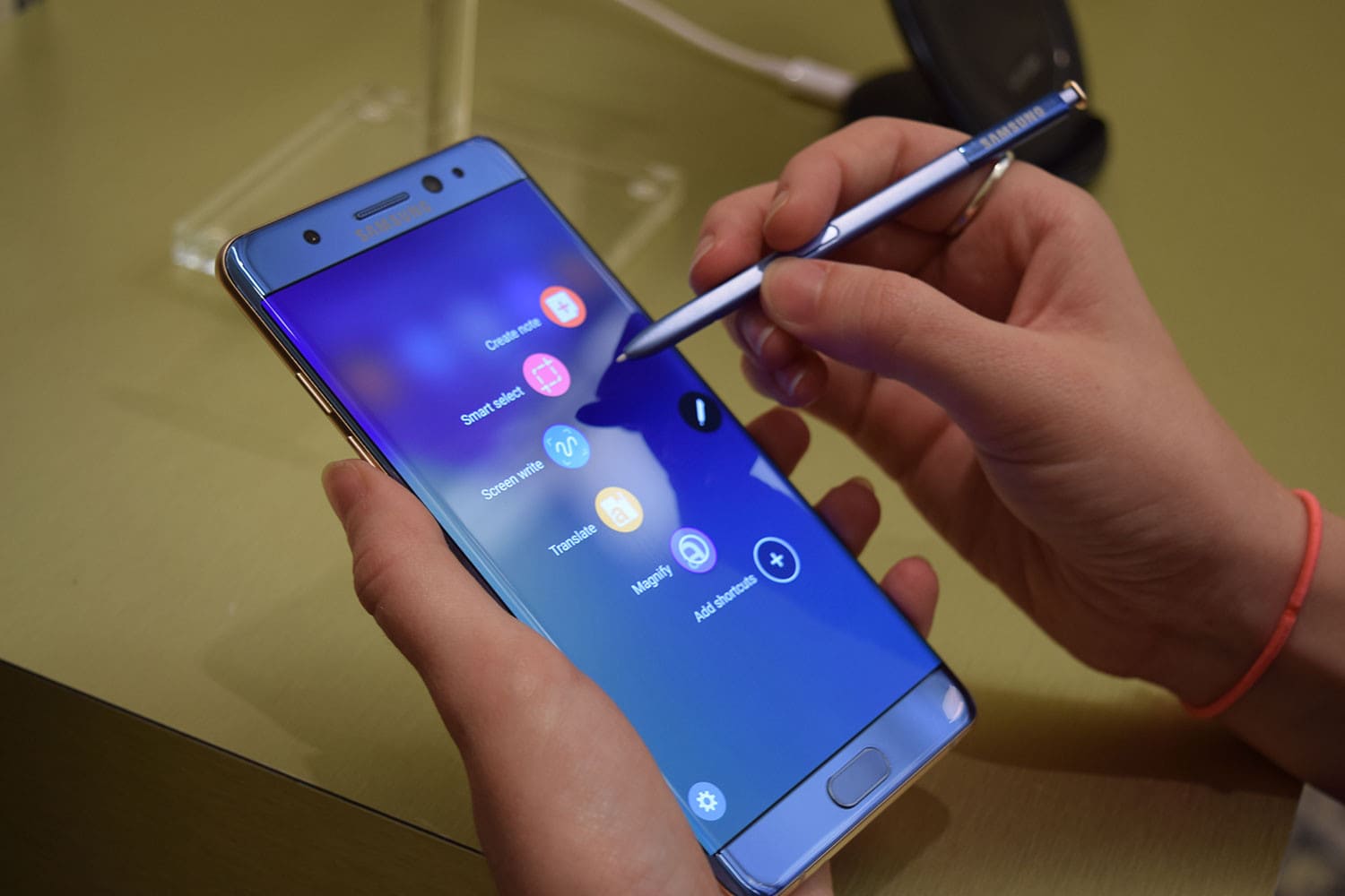 Samsung công bố nguyên nhân phát nổ Galaxy Note 7 trong tháng 12/2016